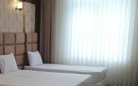 اتاق دو تخته توئین (فولبرد)