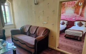 سوئیت یکخوابه سه تخته (اقامت با صبحانه)