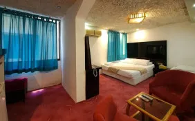 اتاق سه تخته (اقامت با صبحانه)