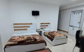 اتاق سه تخته (اقامت با صبحانه)