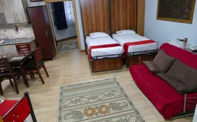 آپارتمان بزرگ پنج نفره (اقامت با صبحانه)