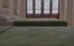 اتاق شهربانو برای سه نفر ( دبل + سرویس اضافه ) (اقامت بدون صبحانه)