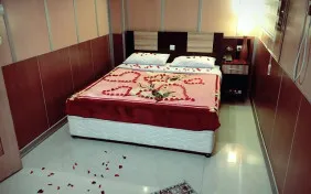 اتاق دو تخته دبل (اقامت با صبحانه)