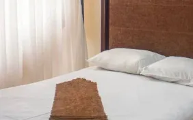 اتاق سه تخته (فولبرد)