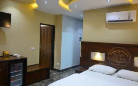 کانکت چهار نفره (اقامت با صبحانه)