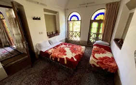 اتاق سه تخته (اقامت با صبحانه)