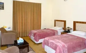 اتاق دو تخته توئین (اقامت با صبحانه)