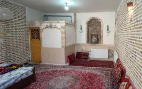 سوئیت چهار نفره مهر(دوتخته+کفخواب) (اقامت باصبحانه)