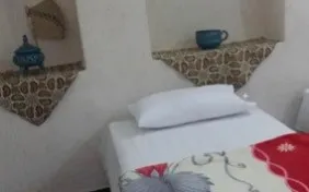 اتاق یک تخته طبقه اول (اقامت با صبحانه)