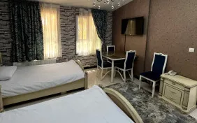 اتاق سه تخته (اقامت با صبحانه)