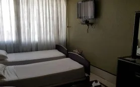 سوئیت چهار نفره (اقامت با صبحانه)