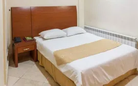 اتاق کانکت شش نفره (اقامت با صبحانه) 