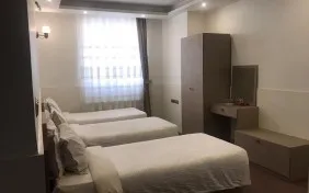 اتاق سه تخته (اقامت با صبحانه)