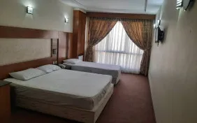 آپارتمان یک خوابه شش نفره (اقامت با صبحانه)