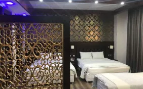سوئیت نه تخته (اقامت با صبحانه)