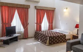 اتاق سه تخته (اقامت با صبحانه)