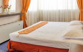 آپارتمان یک خوابه دو نفره (اقامت با صبحانه)