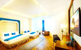 اتاق چهار تخته vip(جکوزی دار) (اقامت با صبحانه)