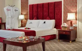 سوئیت دیپلمات دو نفره (اقامت با صبحانه)