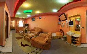آپارتمان دو خوابه پنج نفره لوکس (اقامت با صبحانه)