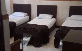آپارتمان دوخوابه چهار تخته (اقامت با صبحانه)