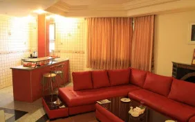 آپارتمان دو خوابه هشت نفره (اقامت با صبحانه)