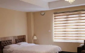 اتاق یک تخته (اقامت با صبحانه)