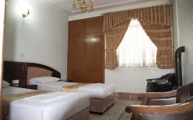 اتاق دوتخته توئین (اقامت با صبحانه) 