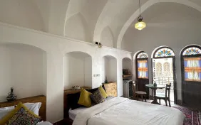 اتاق سه تخته نساج (اقامت با صبحانه)