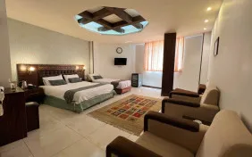 اتاق سه تخته (اقامت با صبحانه)
