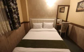 اتاق چهارتخته (فولبرد)