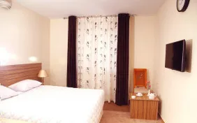 اتاق یک تخته (اقامت با صبحانه)