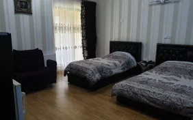 اتاق سه تخته (اقامت با صبحانه)