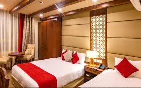 اتاق سه تخته (اقامت با صبحانه)