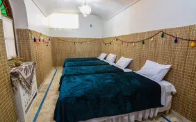 اتاق چهارتخته اشرفی (اقامت با صبحانه)