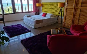 اتاق دو تخته رویال رو به دریا (اقامت با صبحانه)