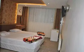 اتاق دوتخته (اقامت با صبحانه)