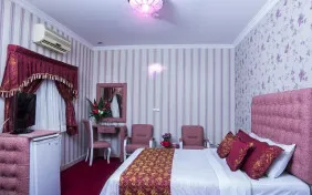 اتاق یک تخته (اقامت با صبحانه)