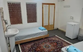 اتاق سه تخته بانوچ (اقامت با صبحانه)