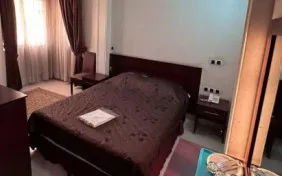 اتاق یک تخته (اقامت با صبحانه)