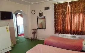 اتاق سه تخته vip (اقامت با صبحانه)