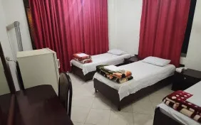 اتاق سه تخته (اقامت با صبحانه)