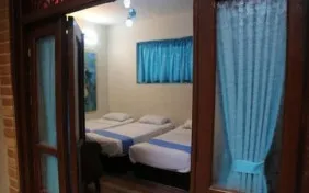 اتاق کانکت پنج نفره (اقامت با صبحانه)