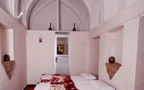 اتاق سه تخته طبقه همکف(سینگل) (اقامت با صبحانه)