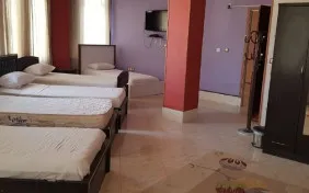 اتاق چهار تخته (اقامت با صبحانه)