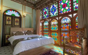 اتاق دو تخته شاه نشین (اقامت با صبحانه)