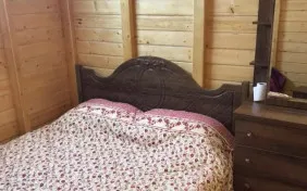 کلبه چوبی دو نفره (اقامت با صبحانه)