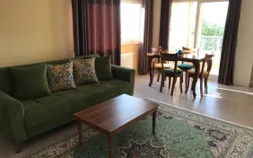 آپارتمان دوخوابه چهار تخته رو به دریا (اقامت با صبحانه)