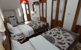 اتاق دو تخته توئین (اقامت با صبحانه)