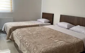 اتاق سه تخته (اقامت با صبحانه)